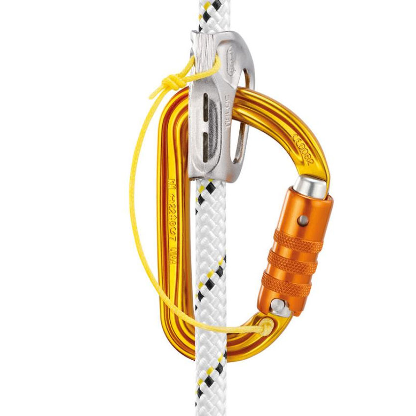 Karabína PETZL Sm'D Triact Lock Yellow - Sport-outdoor.sk